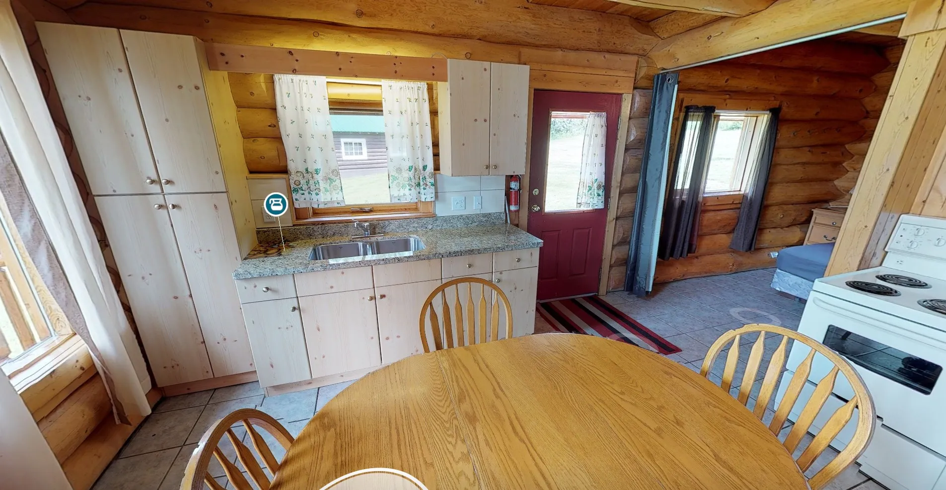 Cabin 2 photo 5