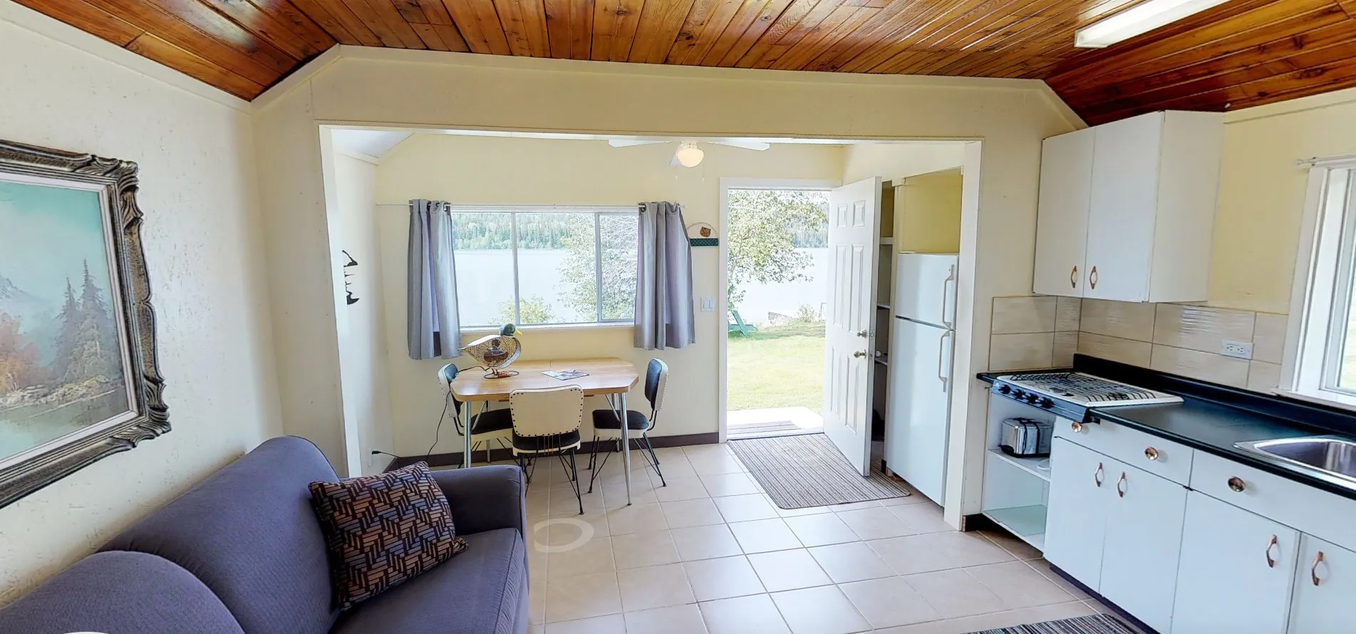 Cabin 6 photo 2