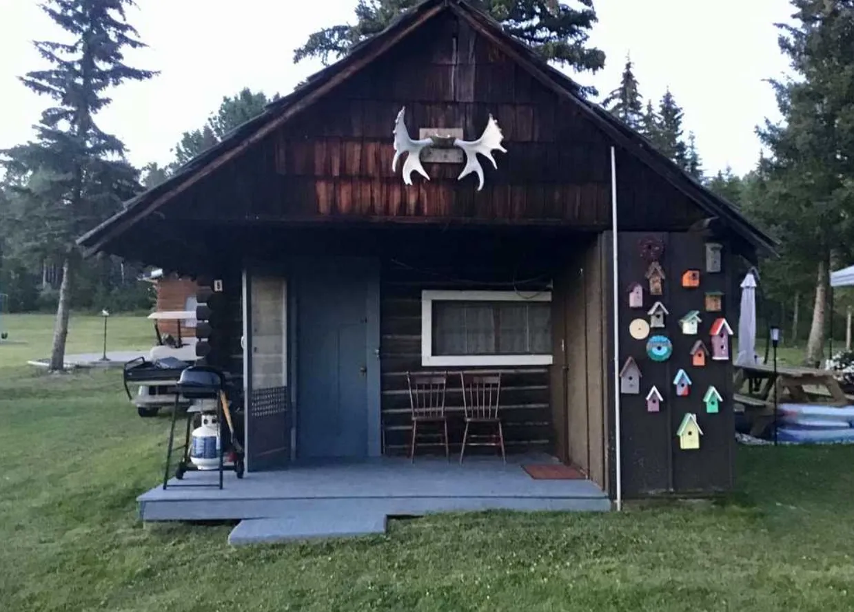 Cabin 8 photo 1